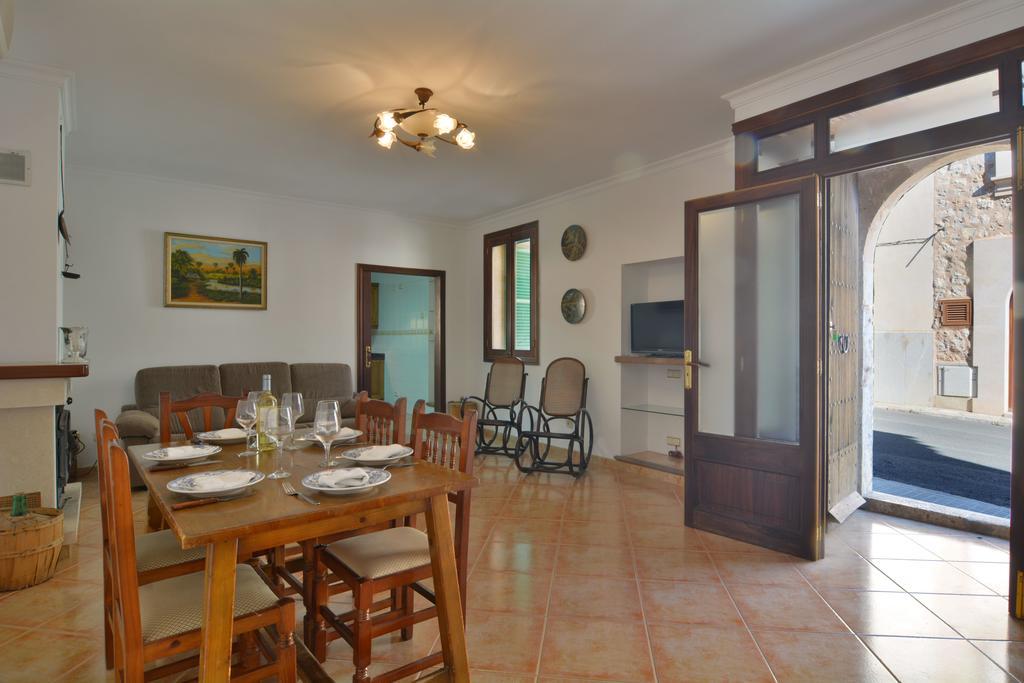 Mallorca Town House With Terrace Algaida  Eksteriør billede
